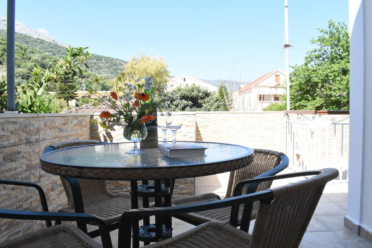 Starvillas Apartments And Studios Αγία Ευφημία Εξωτερικό φωτογραφία