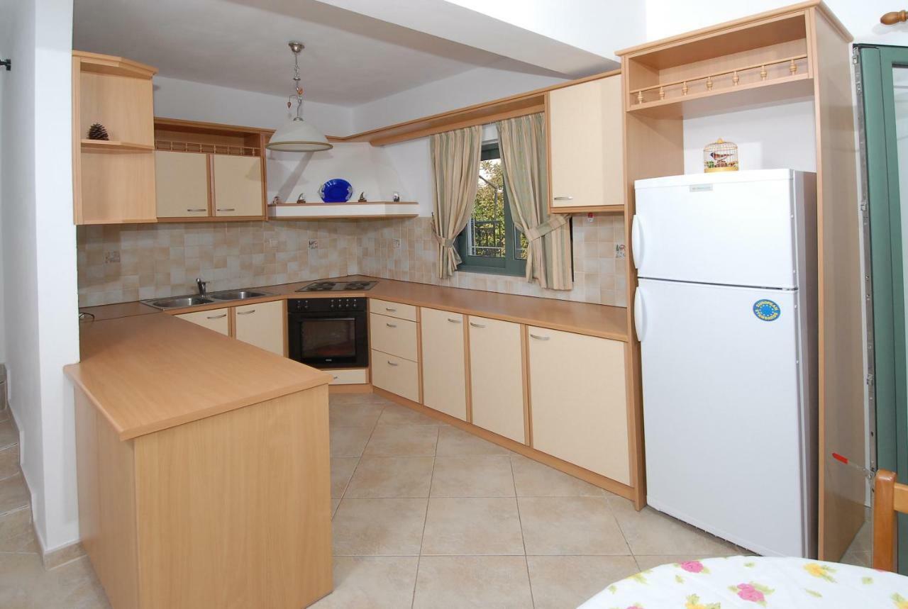 Starvillas Apartments And Studios Αγία Ευφημία Εξωτερικό φωτογραφία